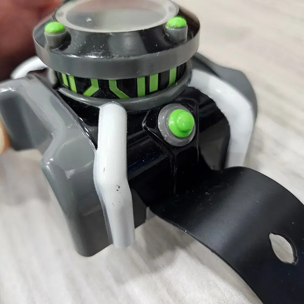 Playmates Toys Ben 10 Omnitrix 2017 WORKS LIGHT SOUND? Toy lot Overflow Vulkanus